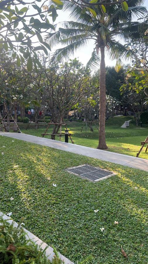Unixx Condo Pattaya Near Walking Street Exterior foto